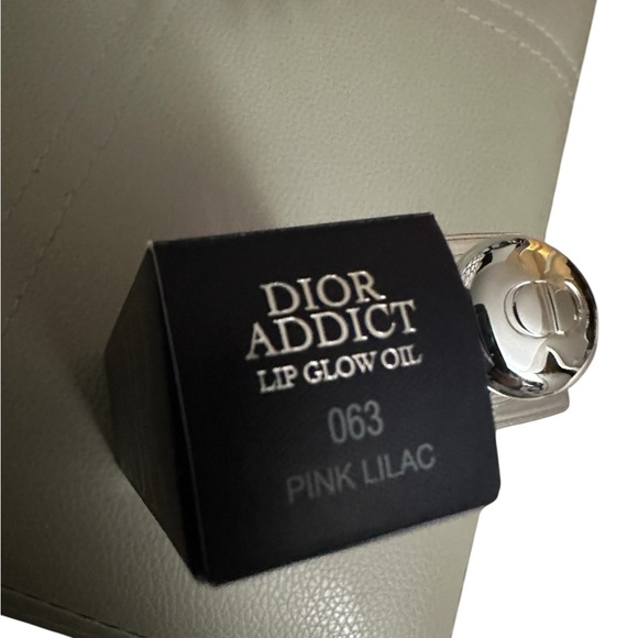 DIOR ADDICT LIP GLOW OIL in PINK LILAC 063 NIB - Picture 7 of 9